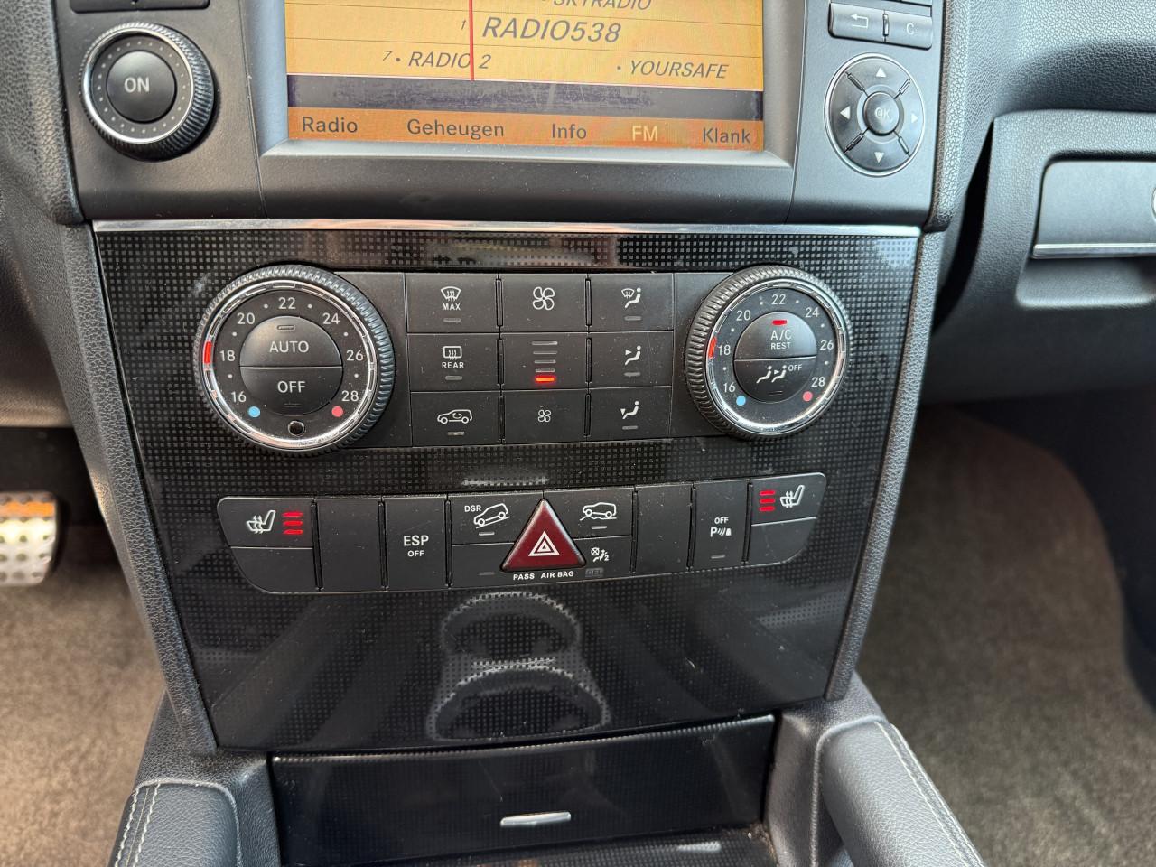 Mercedes-Benz M-klasse - 300 CDI BlueEFFICIENCY GRIJS KENTEKEN