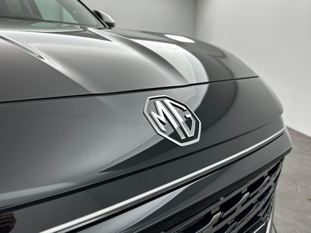 MG Hs hybrid+ 1.5 luxury