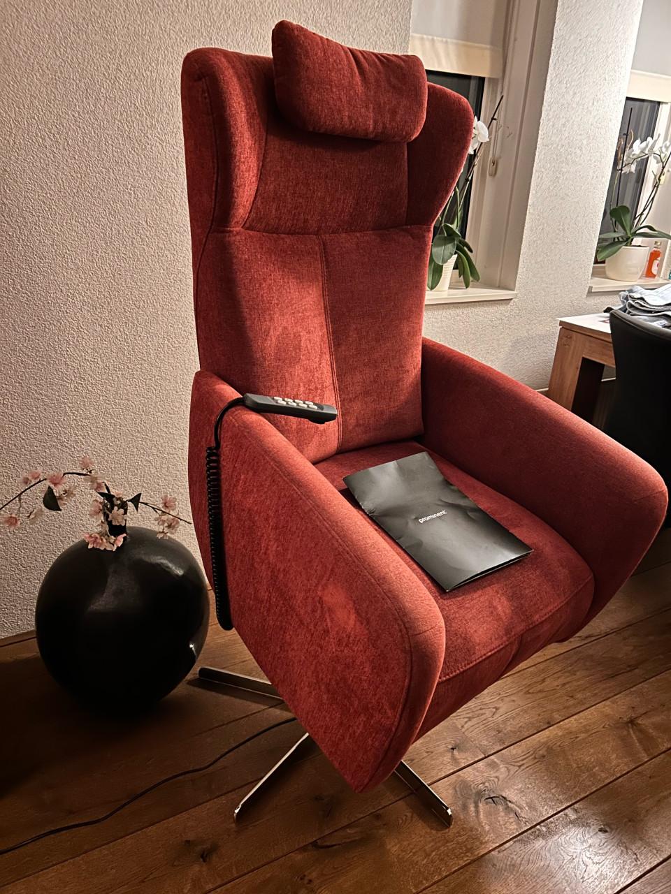 Te koop Prominent Sta Op Fauteuil