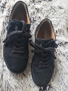 HARTJES 38,5 H  (breed) Zwart Suede