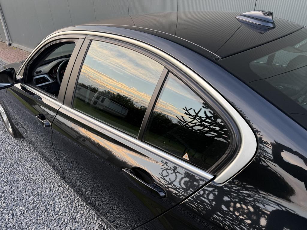 BMW 3-serie 320i 184pk sedan executive luxury