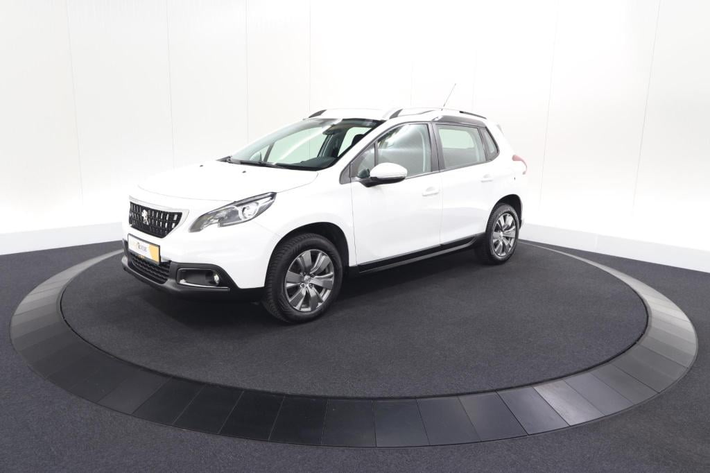 Peugeot 2008 puretech 110 blue lion | trekhaak | apple carplay | navigatie 