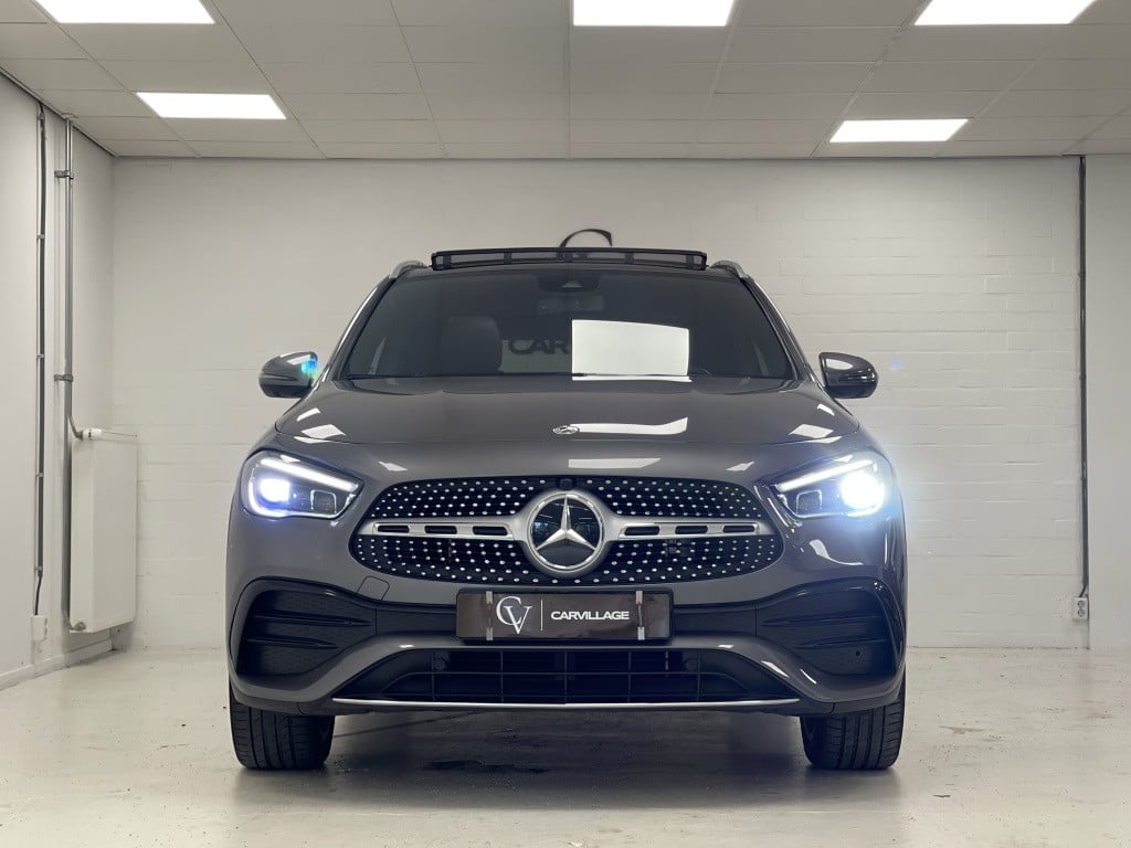 Mercedes-Benz Gla-klasse 250e amg line | trekhaak | panoramadak | 360 camer