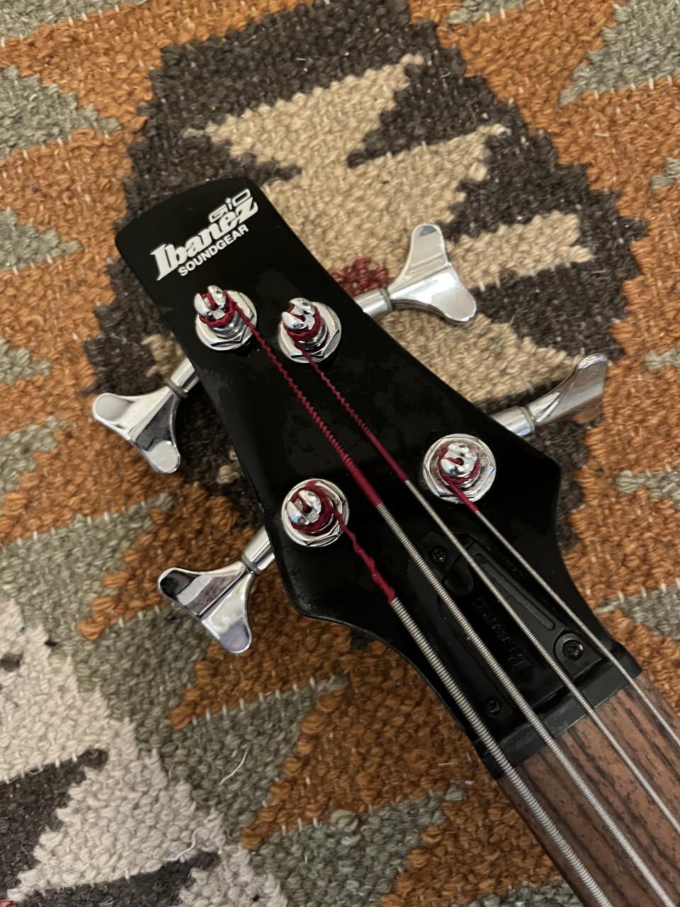 Ibanez Soundgear GR200 actieve basgitaar
