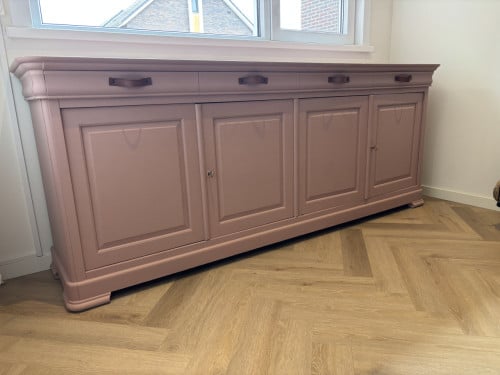 Oudroze dressoir