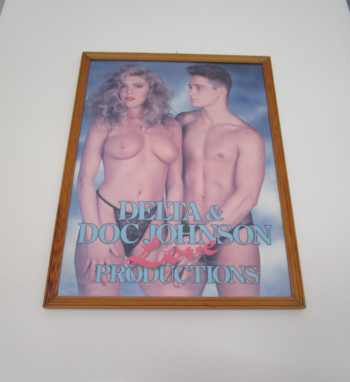 Delta Doc Johnson poster ,ingelijst achter ontspiegeld glas