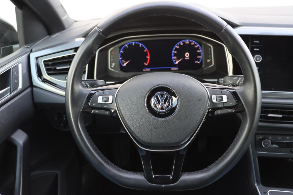 Volkswagen Polo 1.5 tsi highline