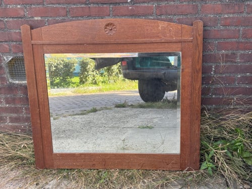 Mooie oude houten spiegel