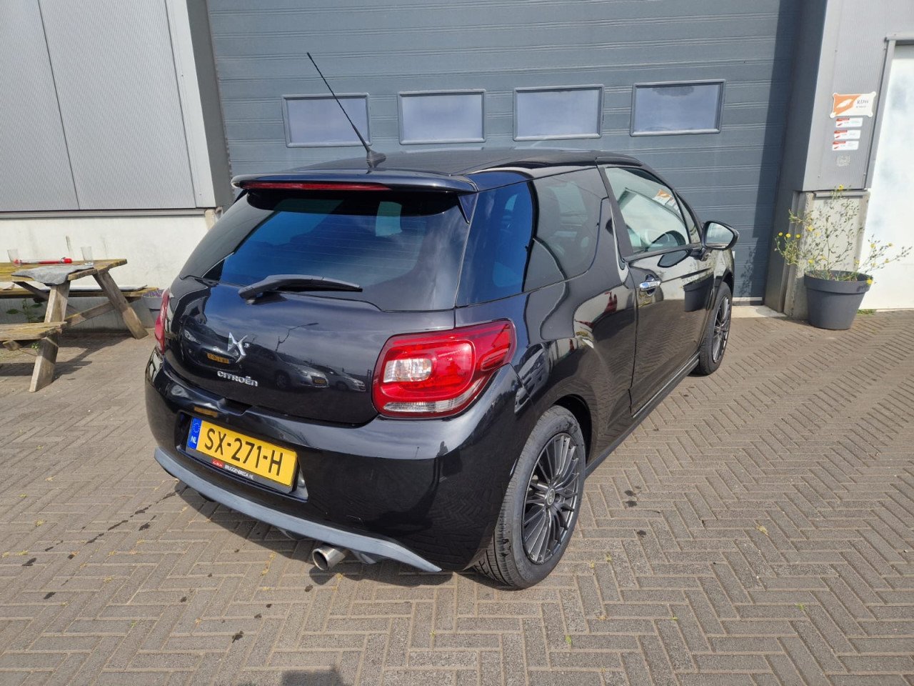 TE KOOP CITROEN Ds3 1.4 CHIC EURO 5 MET AIRCO EN CRUISE CONTROL