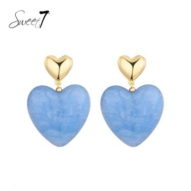 Oorbellen blauw hart met een goudkleurig oor stukje