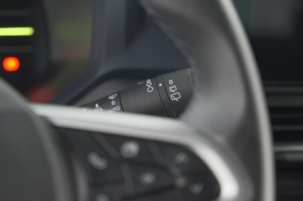 Dacia Duster mild hybrid 130 expression | camera | stoelverwarming | apple 