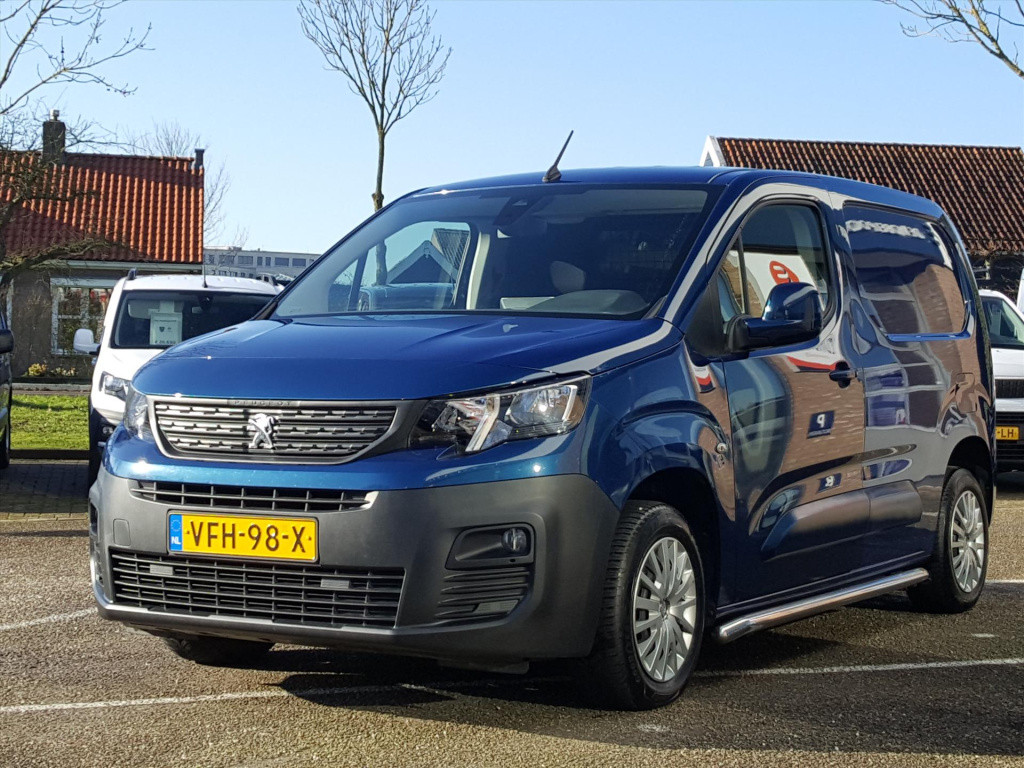 Peugeot Partner premium 1.5 bluehdi 100pk 650kg pack look | trekhaak | navi
