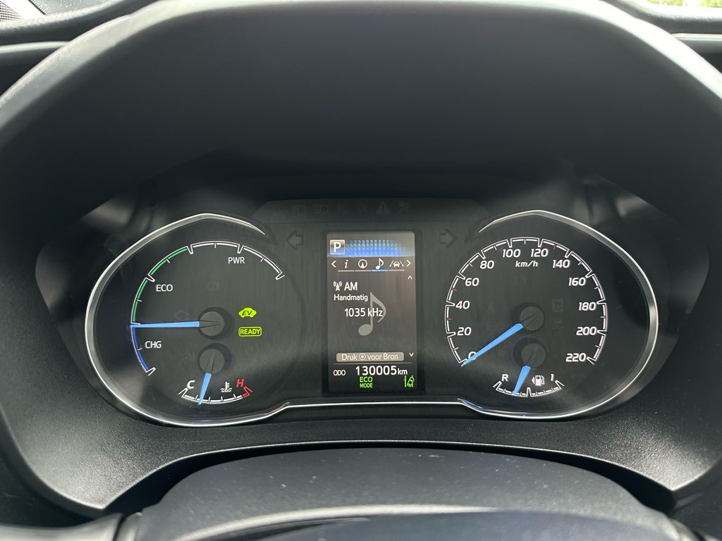 Toyota Yaris 1.5 hybride // premium uitvoering //