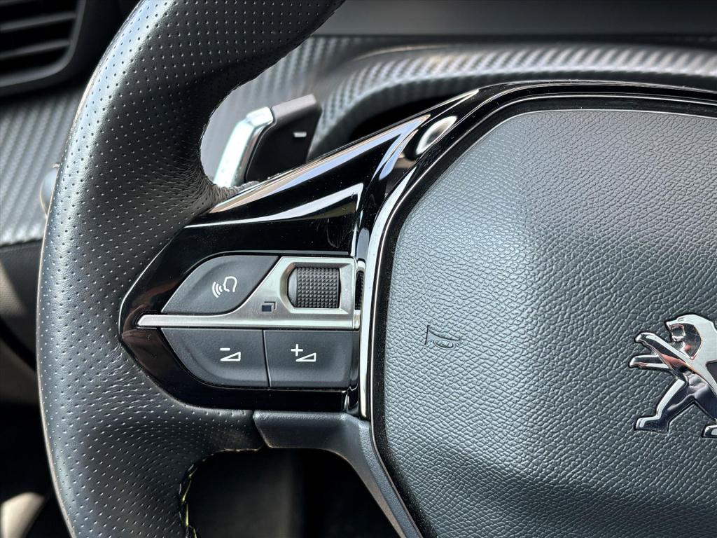 Peugeot 2008 1.2 puretech 130pk gt-line| carplay|camera|panodak|rijklaarpri