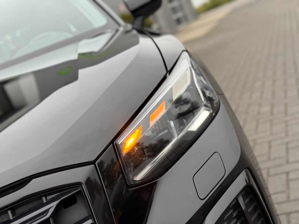 Audi Q2 35 tfsi matrix led * camera * stoelverwarming * acc * keyless