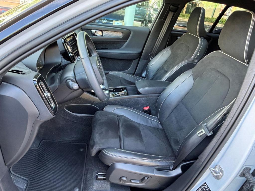 Volvo XC40 1.5 t4 recharge r-design| panoramadak|half leder|el. stoelen| ph