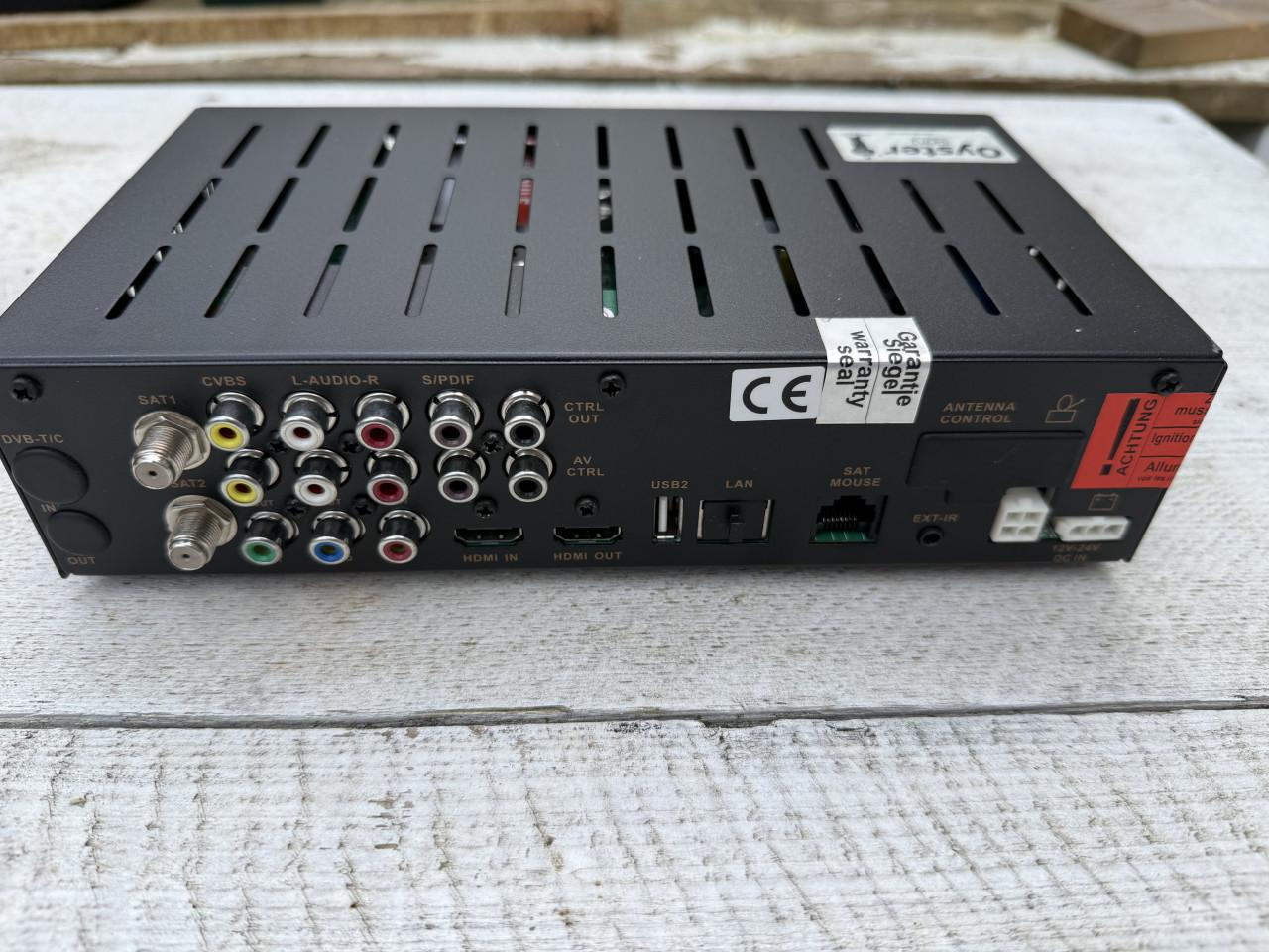 Oyster HD automatische satellietschotelset