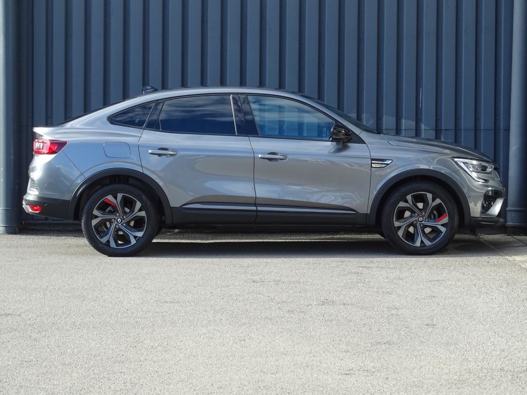 Renault Arkana 1.6 e-tech hybrid 145 r.s. line | full led | apple carplay &