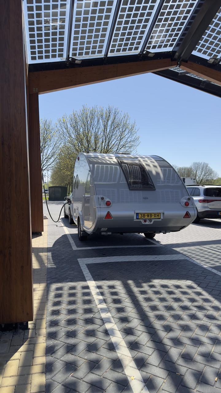 Super hippe caravan t@b 400 met mover. izgst. nu zomer prijs