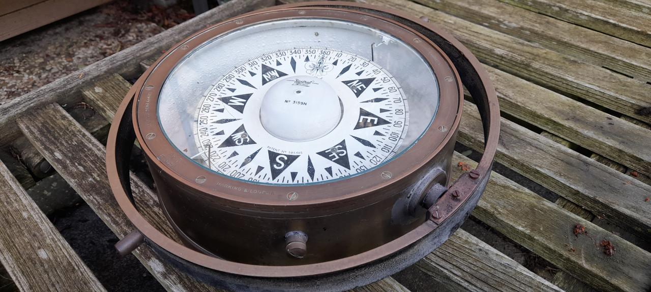 Grote scheepskompas