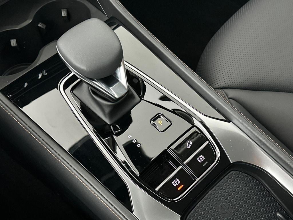 MG Hs mg phev 1.5 luxury madness deal edition