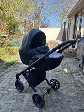 Mooie, praktische kinderwagen