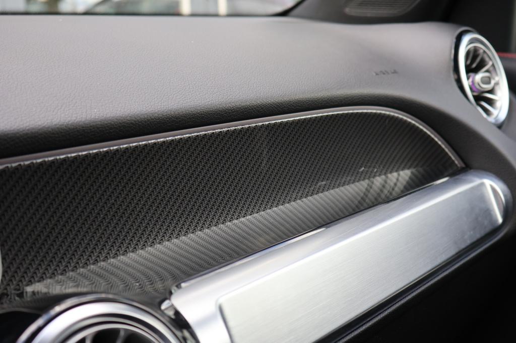 Mercedes-Benz Glb 200 business solution amg 163 pk i panoramadak i trekhaak