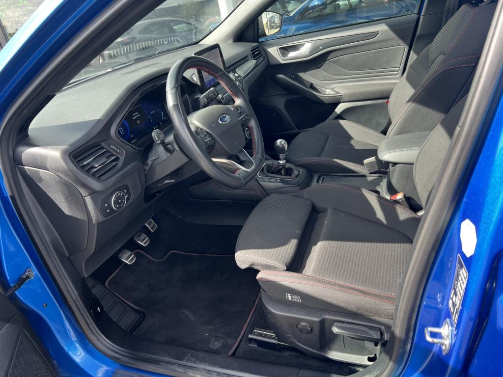 Ford Focus 1.0 ecoboost hybrid 155pk st line x , panodak , winterpack