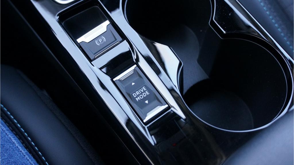 Peugeot 208 1.2 puretech 100 allure rijklaar incl garantie