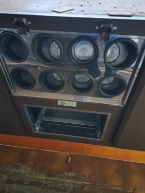 Koeling met 2 deurtjes en voor 8 flessen
