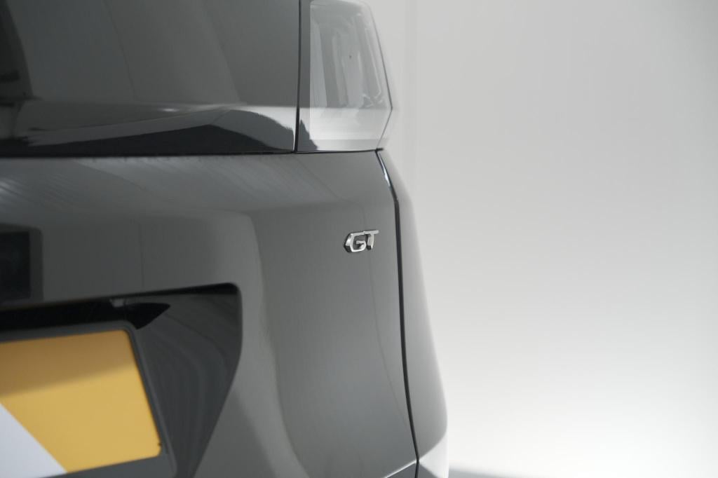 Peugeot 3008 1.2 hybrid 136 gt | 360 camera | adaptieve cruise control | el