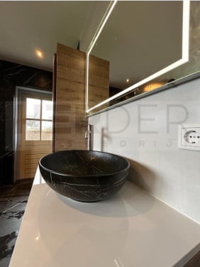 Badkamer renovatie/Klusjesman/Tegelzetter