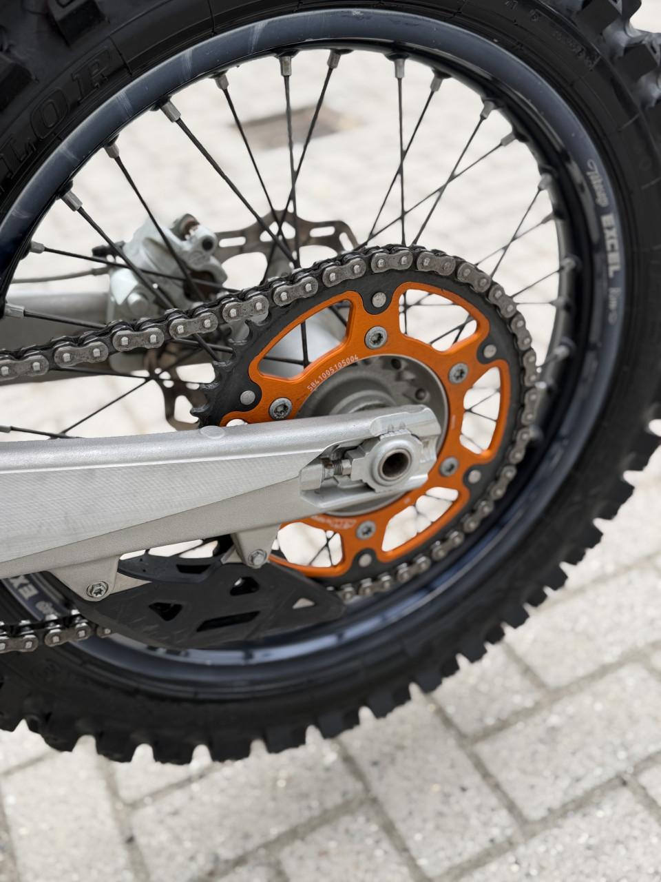 KTM 450 SX-F Crossmotor 2 uur (bj 2019)