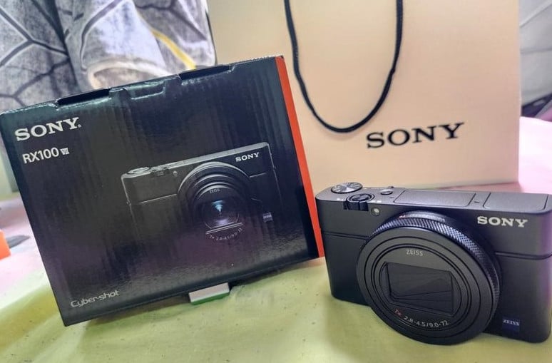 Sony camera dsc-RX100 VII + Garantie!