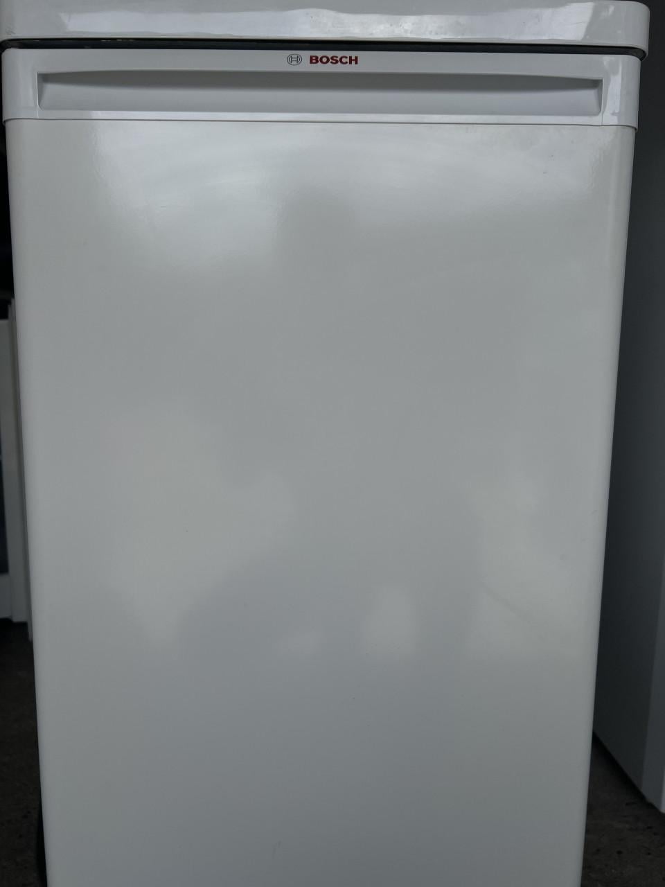 Bijna nieuwe Bosch tafelmodel Koelkast 85x50x60 cm. HBD. Klasse A+