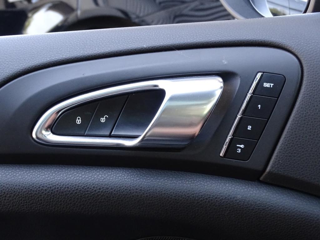 Porsche Cayenne 3.0 d | bose | pano | memory | bi-xenon