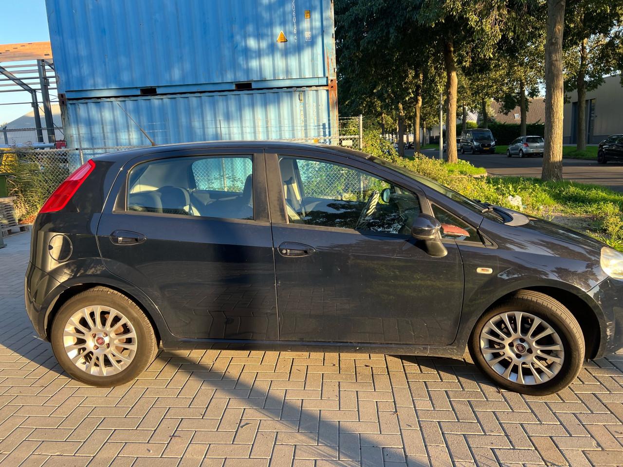 Fiat Grande Punto 1.4-16V Racing Jaar apk