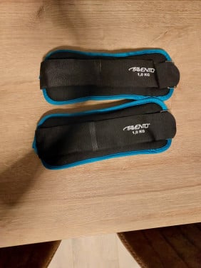 Avento pols/enkel gewicht 2x 1 kg - ankle weights