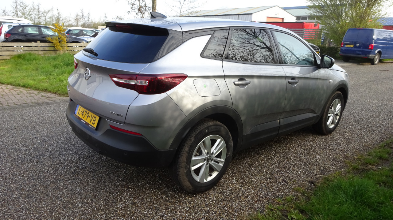 Opel Grandland X 1.2T