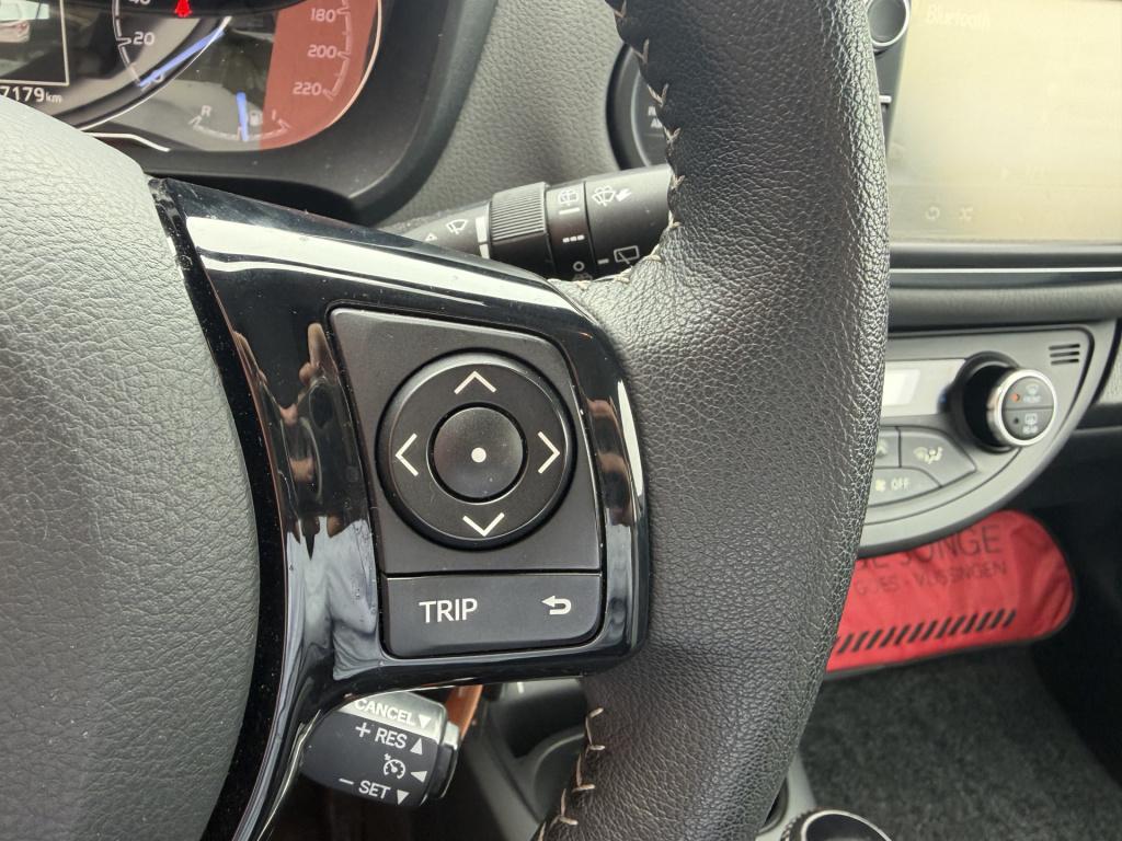 Toyota Yaris 1.5 hybrid aspiration automaat | nav | camera
