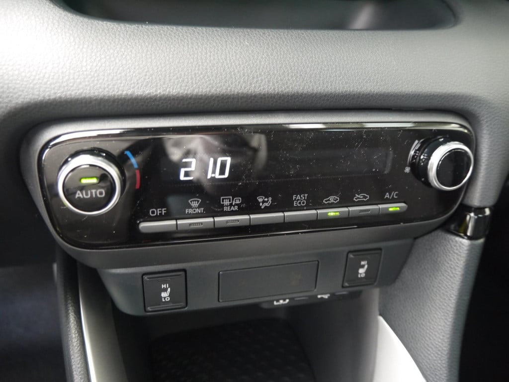 Mazda 2 Hybrid 1.5 centre-line 116