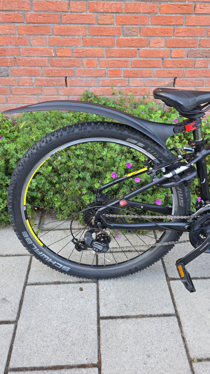 CUBE | ACID RACE 260 | 26 INCH | FRAME 34 CM | NETTE STAAT!!