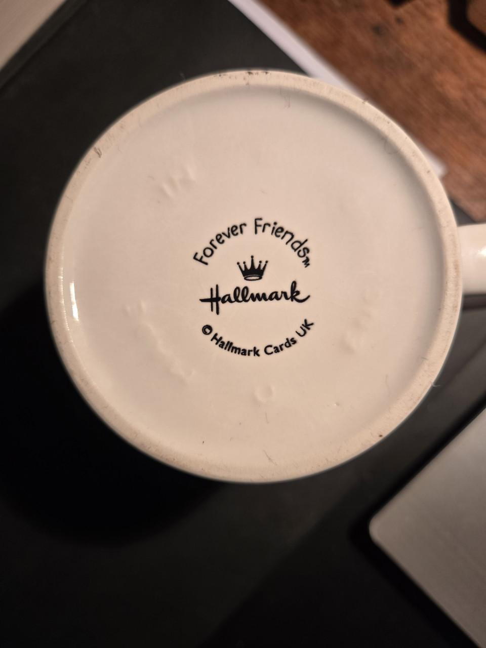 Mok van het merk Forever Friends.   met de letter 'Y' erop