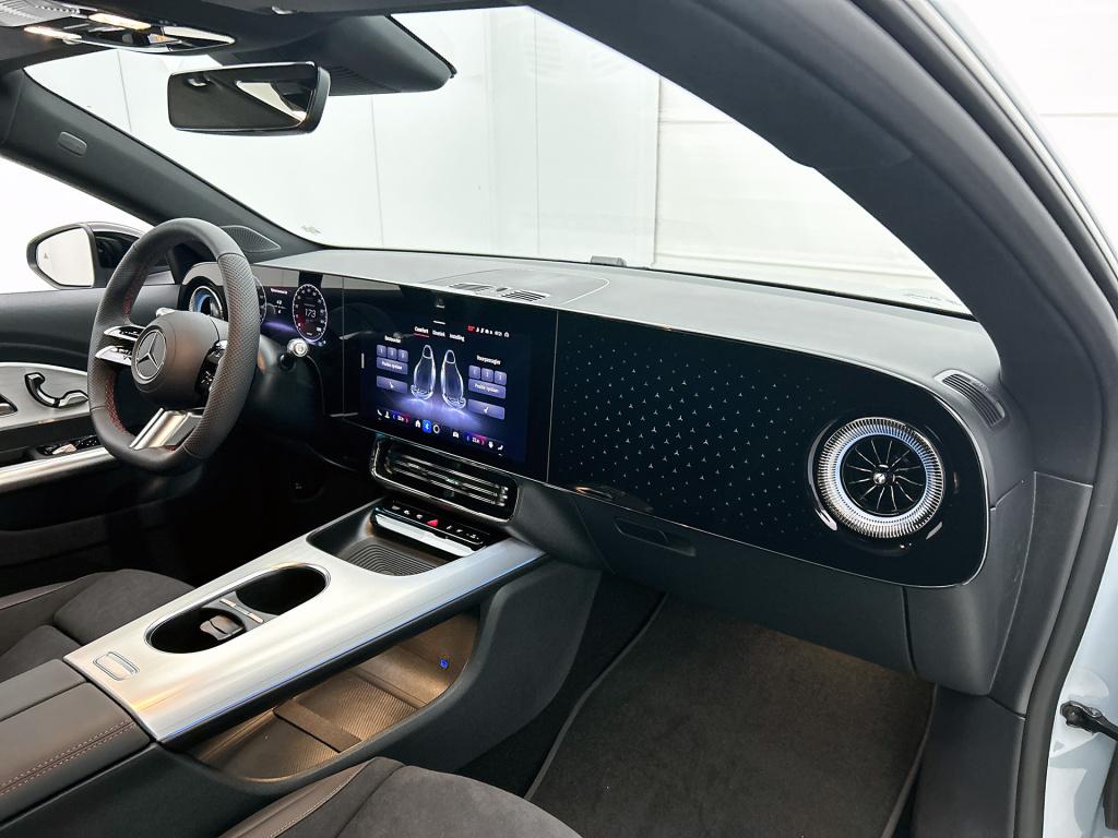 Mercedes-Benz Cla 250+ launch edition 85 kwh | nightpakket | memorypakket |