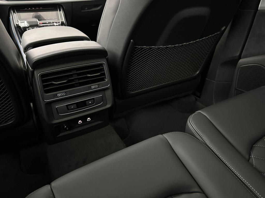 Audi Q7 pro line s 55 tfsi e 290 kw / 394 pk suv 8 versn.