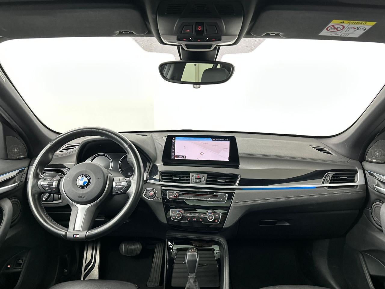 BMW X1 xDrive25e High Executive | M Sport | Head Up | Panorama | Trekhaak