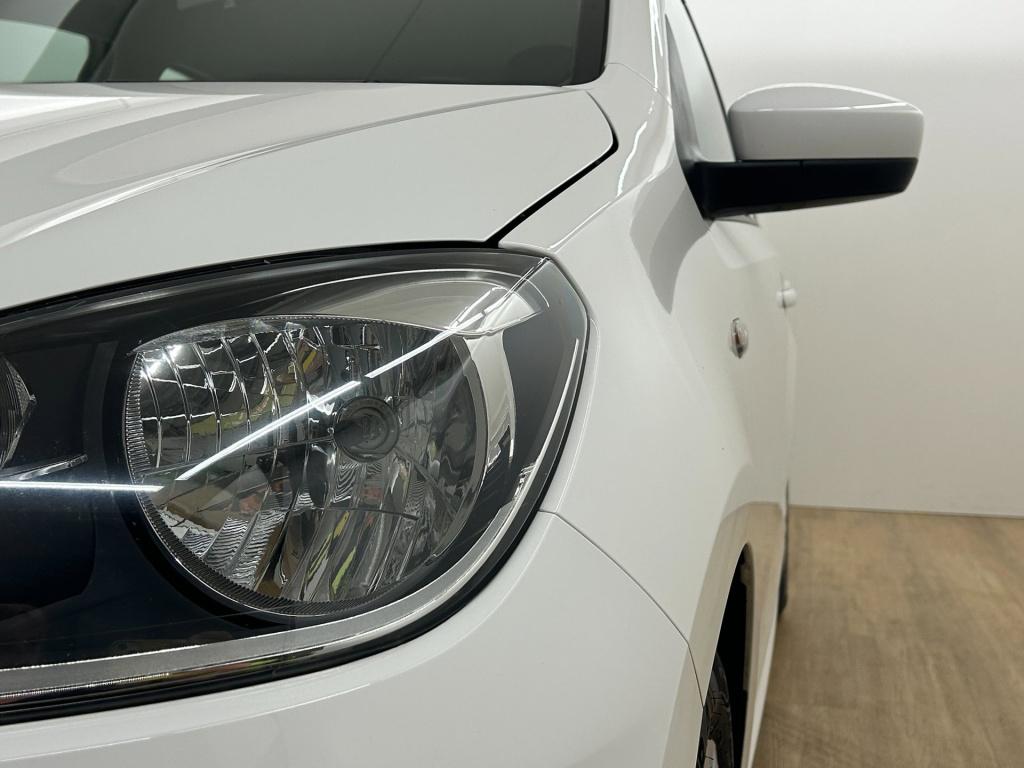 Volkswagen UP! occasion 1.0 move up! bluemotion | wit | tweedehands volkswa