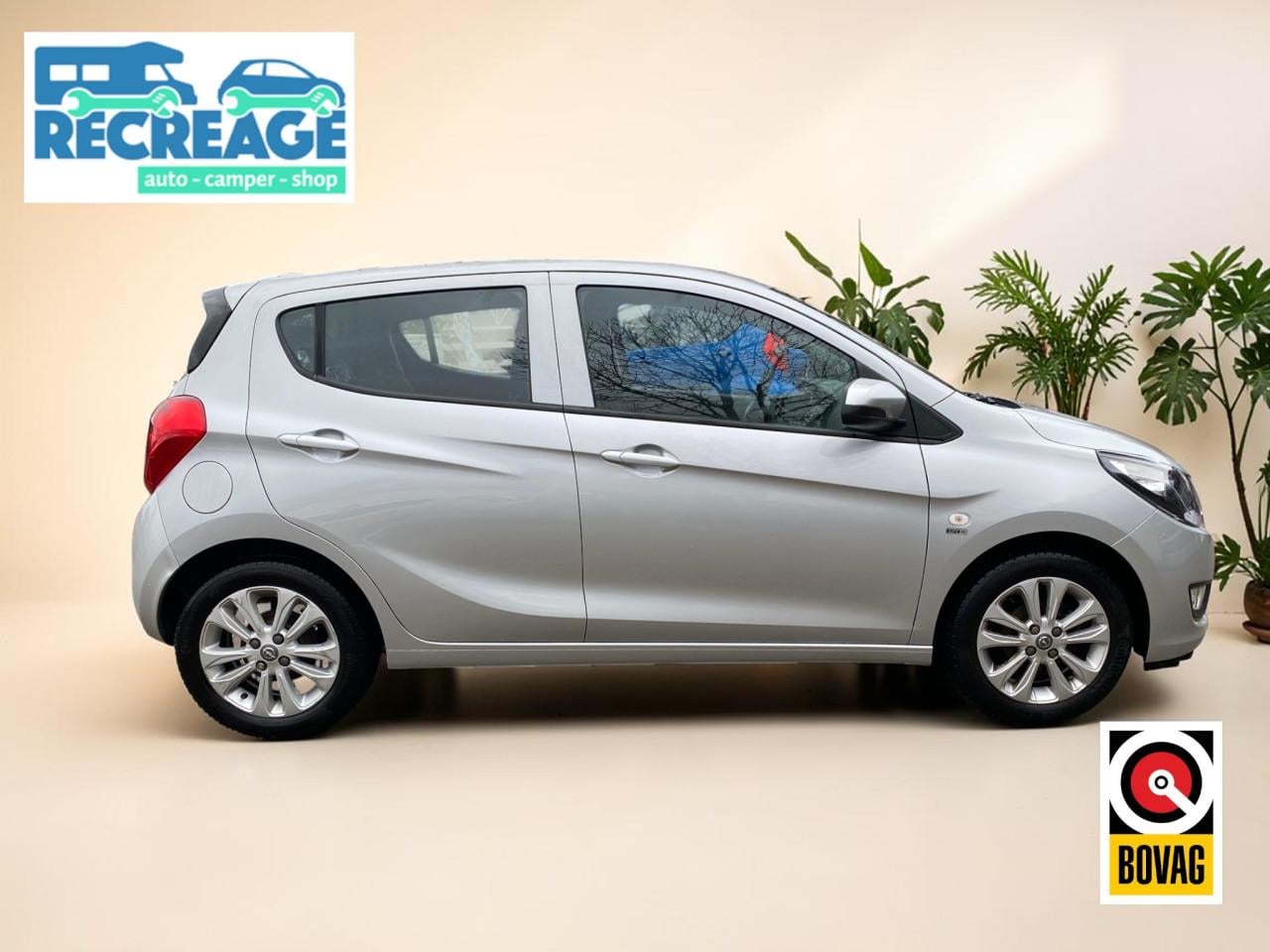 Als nieuwe Opel Karl met zeer lage NAP km! eerste eigenaar! jaar APK 3m gar