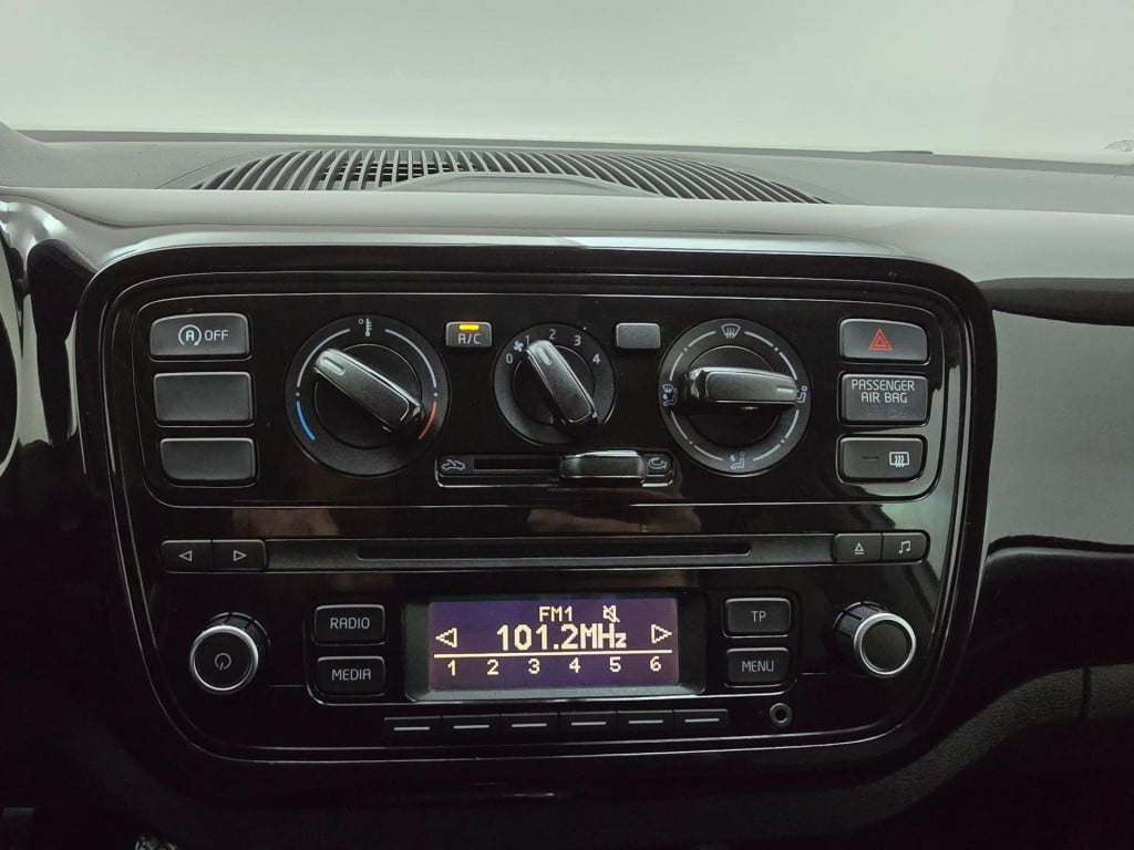 Volkswagen UP! occasion 1.0 up! sportieve look | tweedehands volkswagen up 