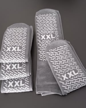 WIJDE ANTISLIP SOKKEN /ook wel ZIEKENHUISSOKKEN /LEKKER WARM VOOR DE WINTER